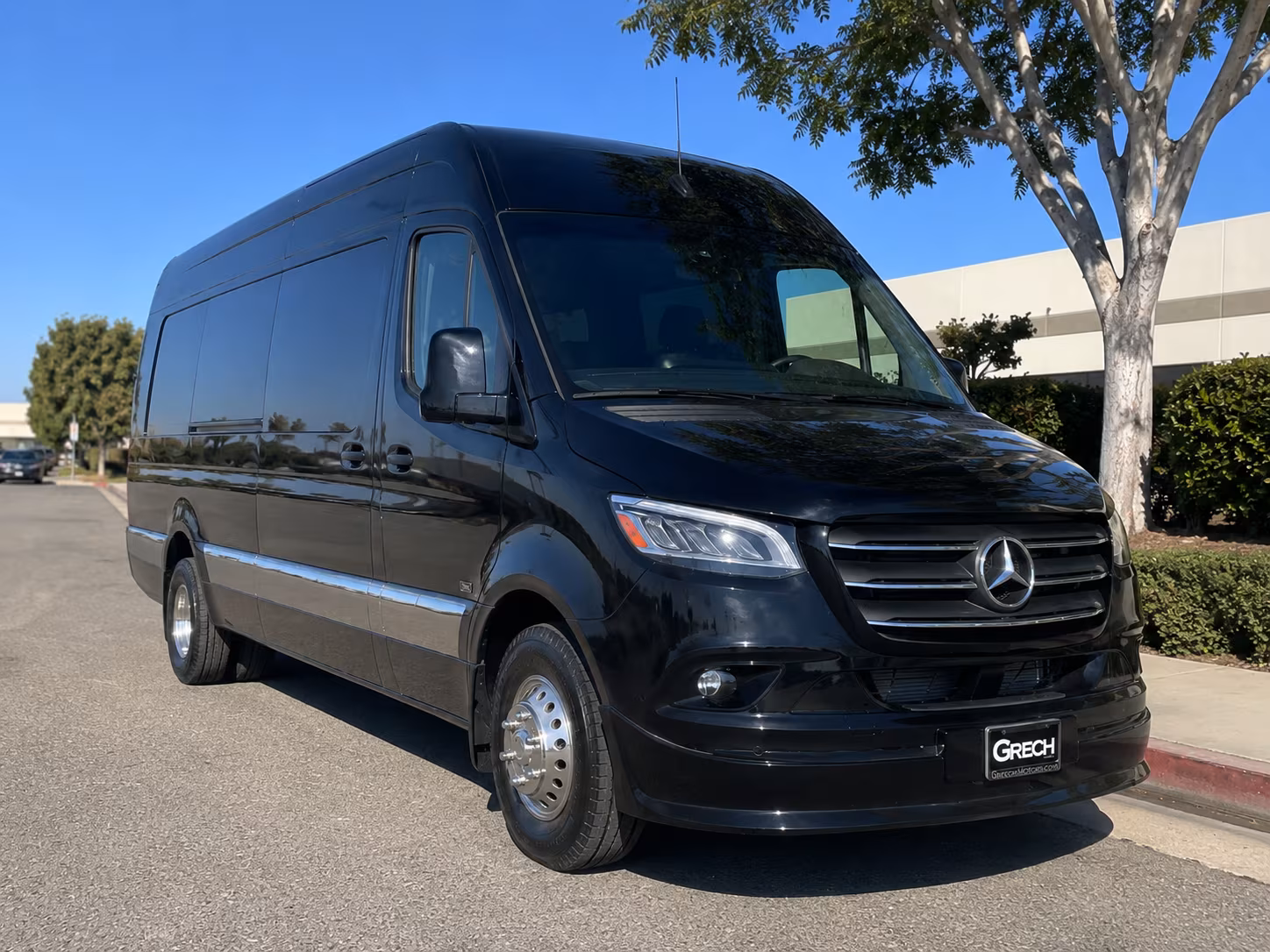 arrange transportation for your next bachelor or bachelorette party 4