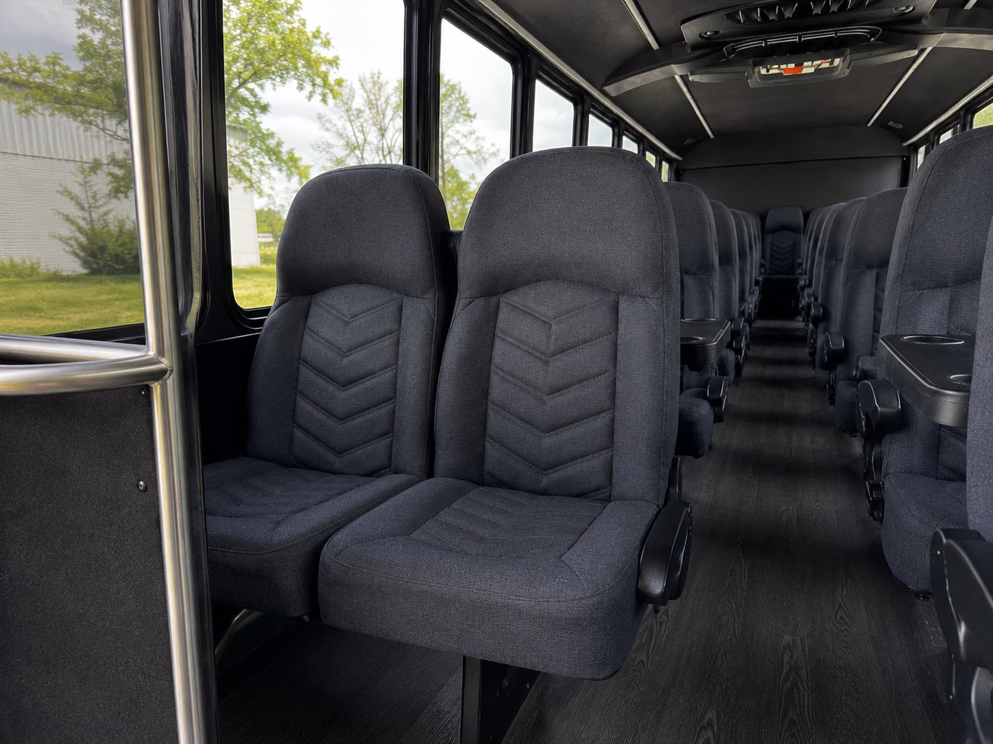 arrange transportation for your next wedding 3