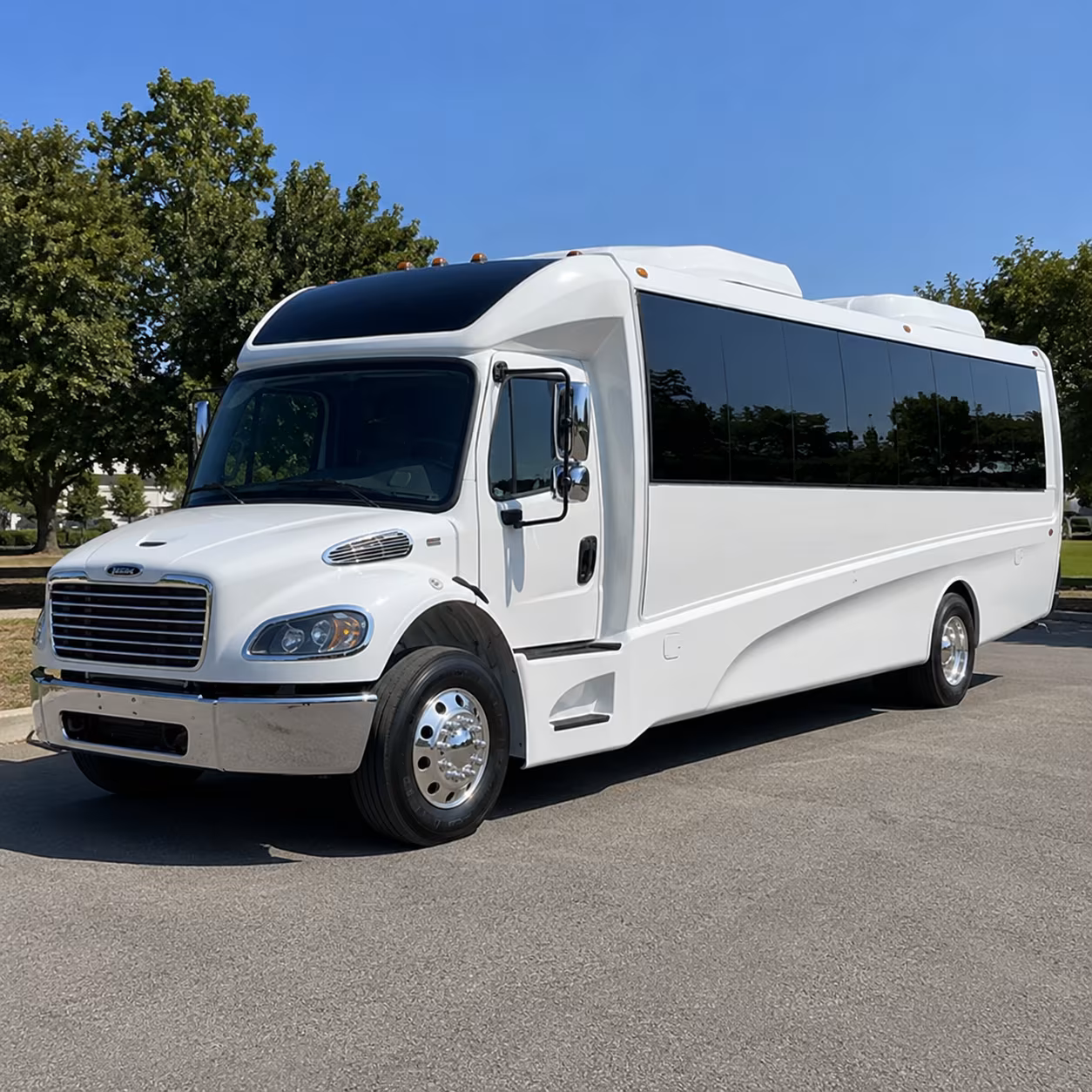 layton 18 passenger minibus