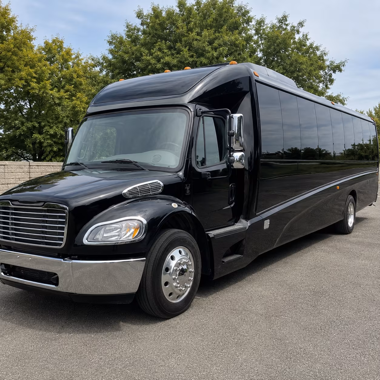 layton 20 passenger minibus